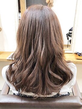 ファム 札幌大通(fam) 30代40代フェミニンピンクアッシュ無造作カール白髪染め