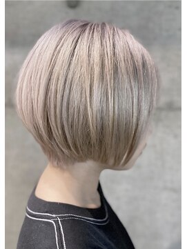 アール 西新井店(ar) 前下がりショートボブ×ホワイトミルクティー透明感ミニボブ