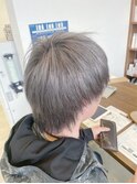 暗めのシルバーカラー