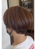 大人可愛いブラウンナチュラルショート襟足10代20代30代艶髪