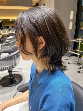 ピカイチ(pikaichi) *pikAicHi*ウルフカット×インナーカラー