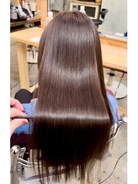 ウィークエンド(WEEKEND) 美髪ユンギストレート21500円