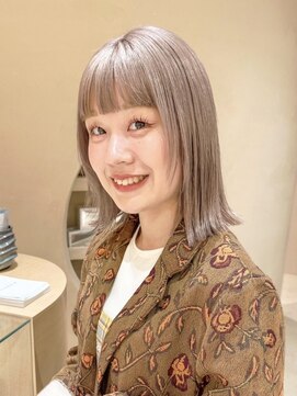 ヒビヲ(HIBIO) ショートボブタッセルボブ切りっぱなしボブハイトーンカラー韓国