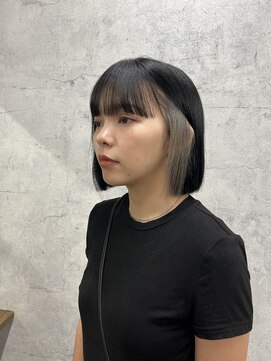 リミットバイアフィナー 大宮店(limit by Afinar) シルバーインナーカラー×ぱつっとボブ