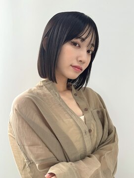 ミィ 表参道(mee.) デザインカラー/レイヤーカット/ウェットヘア/オリーブベージュ