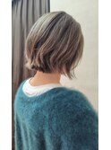 大人のレイヤーボブスタイル