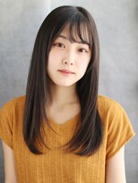 ローブアミ(L'Aube ami)&nbsp;ツヤ感たっぷりの上品ストレートで大人の洗練ヘア