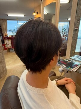 スーペリオル(Superior) 大人ショート/白髪ぼかし