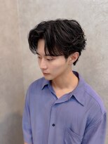 ジーナ 天神(Zina)&nbsp;フェザーショート/毛流れセンターパート