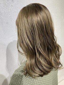 ワースホワイル(WORTH WHILE) 暗めカラーフェイスフレーミンググランマッシュアッシュカラー