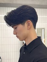 ニコトウキョウ 新宿(nico TOKYO) テーパーフェードニュアンスパーマ刈り上げセンターパートメンズ