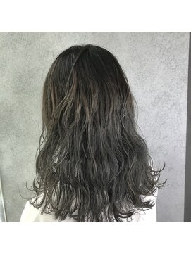 ヘアサロンエム 大宮東口(HAIR SALON M) 外ハネボブ/アッシュブラウン/ネオウルフ/デザインカラー