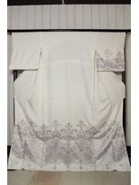 ルナクレセント (Luna crescent) 白着物-３　￥34500～(着付料込み)