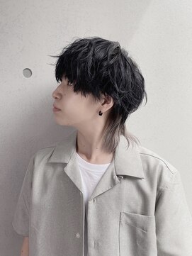 遊人セントラル(CENTRAL) [心斎橋/難波］アッシュブラック　ラフウルフ×インナーカラー