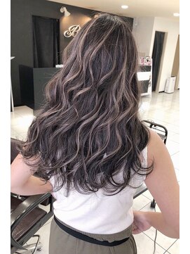 リア 大阪梅田(Ria) ~アッシュ3Dカラー×外国人風ハイライト~【Ria 大阪 梅田】