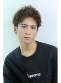 2ブロック刈り上げアップバング(ソフトツイスト短髪)