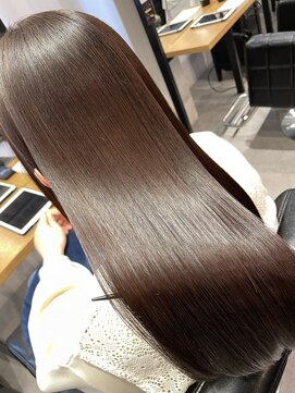 ライフ(LIFE) 髪質改善ヘアエステ/縮毛矯正/ストレート/イメチェン/フェミニン