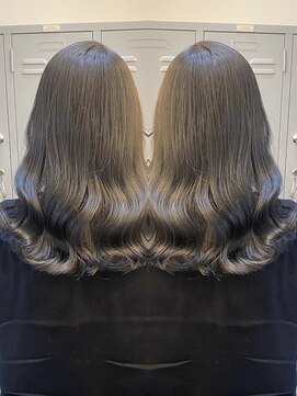 プレシャスバイプロデュース(precious by Produce) ツヤツヤブルーブラック［町田/町田駅/町田駅前店/町田店/U24]