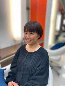 ルージュ 目白台店(ROUGE) ショートボブぼぶ,白髪ぼかしカラー×【護国寺駅.目白台】