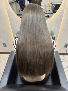 ルノン シェリー(LUNON cheliy) ホワイトグレージュミニウルフチェリーブラウンデジタルパーマ