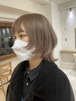 イル(iLu.) ウルフベージュ/ウルフカット/マッシュウルフ/ミルクティー