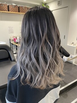 カラ ヘアーサロン(Kala Hair Salon) ハイライトバレイヤージュダブルカラーケアブリーチ20代30代40代