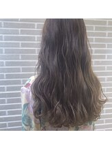 イルミナカラーで透けるような透明感ベージュを手に入れよう