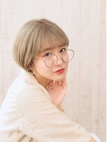 フラム ヘアデザイナーズ(FuLAM Hair designers*) ホワイトグレージュ/ハイトーン/小顔/大人可愛い/ショート