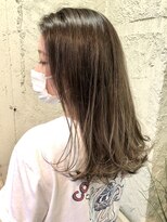 ペネロープ(Penelope)&nbsp;極細ハイライト/グレージュ　担当　夕島