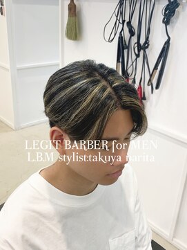 レジット メンズ ヘアサロン(LEGIT MEN's HAIR SALON) センターパート メッシュ