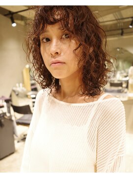 ビビト(bibito) bibito ネオソバージュ  ミディアムボブ　スパイラルくるくる