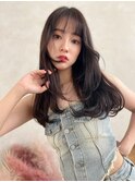 くびれレイヤー×モテ髪×透け感暗髪×バングカット
