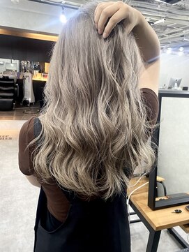 リノバイアクネ(lino by ACNE) グレーベージュ/ミルクティーアッシュ