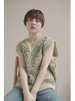 ムク 甲府(muku.)&nbsp;ミディアムヘア/斜めバング/グレージュカラー/甲府駅