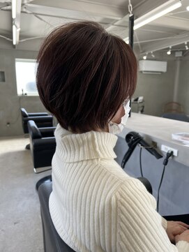 サムシング(Something.) ショートウルフレイヤー_ピンクベージュ