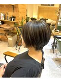白髪ぼかしハイライトショートボブ