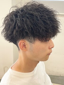 バース バイ ハピネス(BIRTH by happiness) 奈良メンズ縦落ちツイストスパイラルパーマ