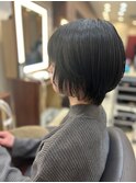 ショートボブ