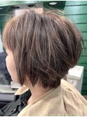 サンドベージュ