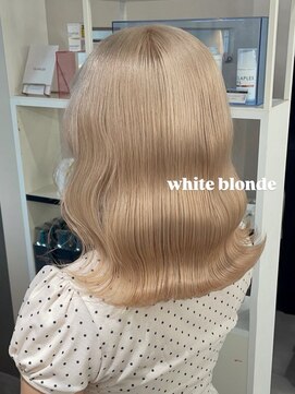 ベレーザ 渋谷(BELEZA) 15935ブリーチ&ダブルカラーパールベージュホワイトブロンド