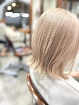 ヤソ(yaso)&nbsp;ホワイトベージュボブ