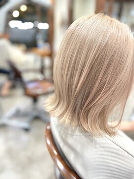 ヤソ(yaso) ホワイトベージュボブ