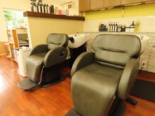 ハリ、コシ、艶、30代～60代に似合う大人ヘア。メンズも大歓迎