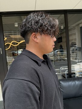 髪屋 紬 メンズ/メンズパーマ/メンズカット/波巻きパーマ