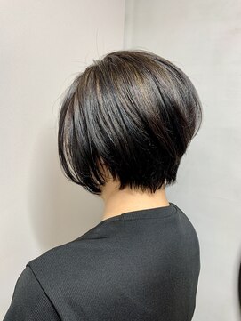 ルーファス メグロ(Ruufus Meguro) 40代50代　前下がり大人ショートボブ　2510