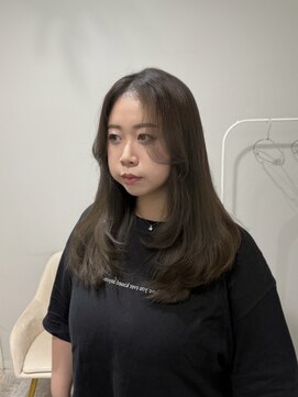 ピヨン 心斎橋(piLLon) レイヤーカット/グレージュカラー/セピアグレージュ