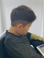 アヴソリューク(Absoluk) 小学生カット ツーブロックベリーショート