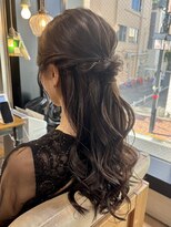 ザザ ZA/ZA 神楽坂 結婚式・お呼ばれにおすすめ上品ハーフアップ