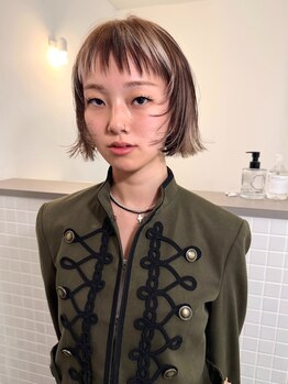 テトヘアー(teto hair)の写真/ブリーチ/ハイトーン/インナー/イヤリング/ダブルカラー/透明感/似合わせカラー/高発色