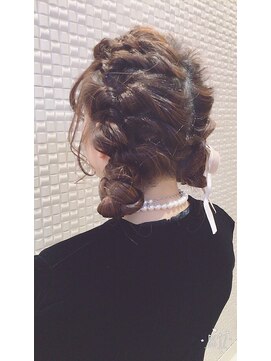 オリーブスバイネオリーブ(Olive's by neolive) 【新宿　Neolive】ゆるふわツインアレンジ☆